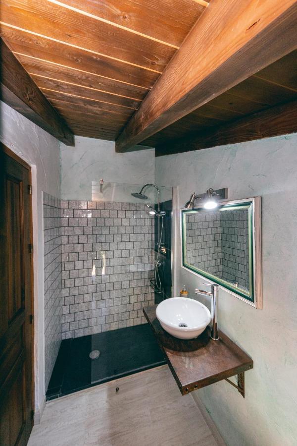 Las Postas Del Perionda Calzada de los Molinos Bagian luar foto